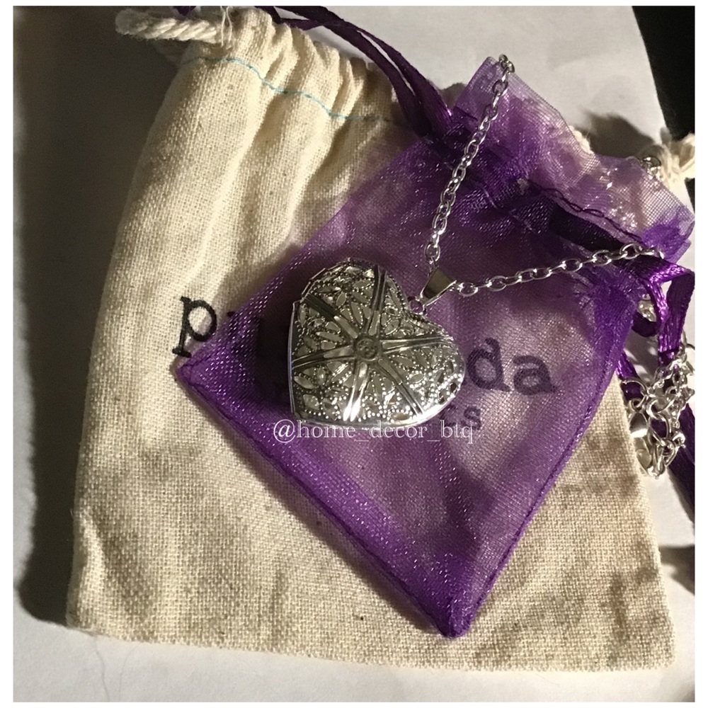 🆕Pretty Heart Locket  Necklace